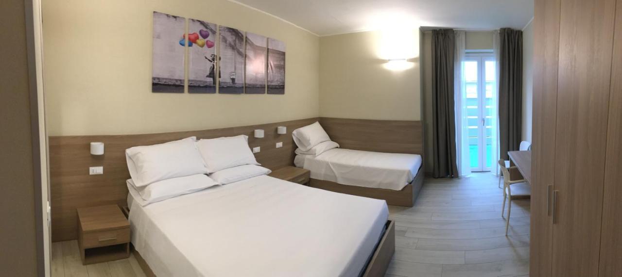 Terrazza Rooms Castrezatto ภายนอก รูปภาพ