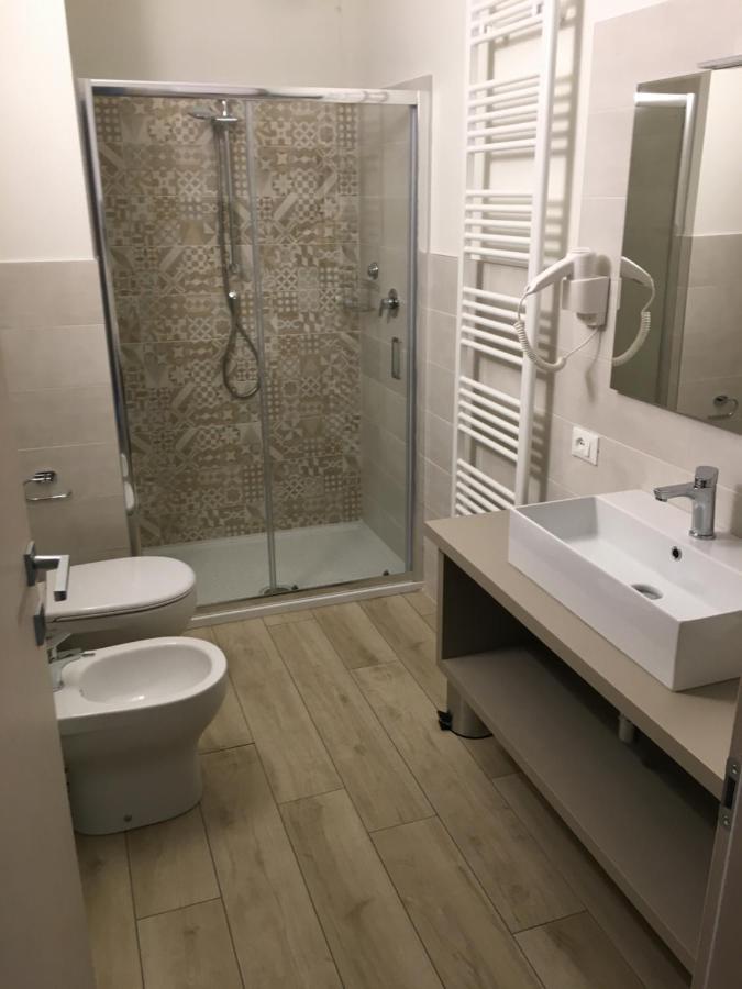 Terrazza Rooms Castrezatto ภายนอก รูปภาพ